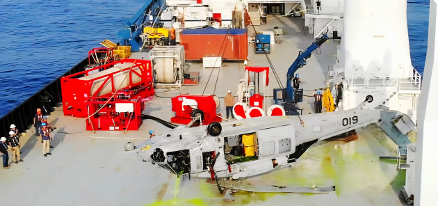 Deep Water Recovery: The MH-60S Seahawk Salvage in the Philippine Sea