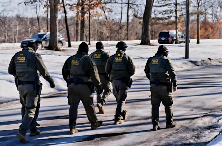 Morning Brief: ICE Agents Under Federal Probe, Havana Syndrome Experiment Surfaces, UK Points to Russian Poison in Navalny Case