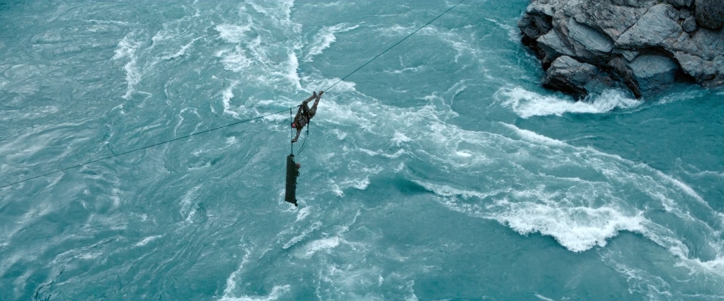 river-crossing-scene